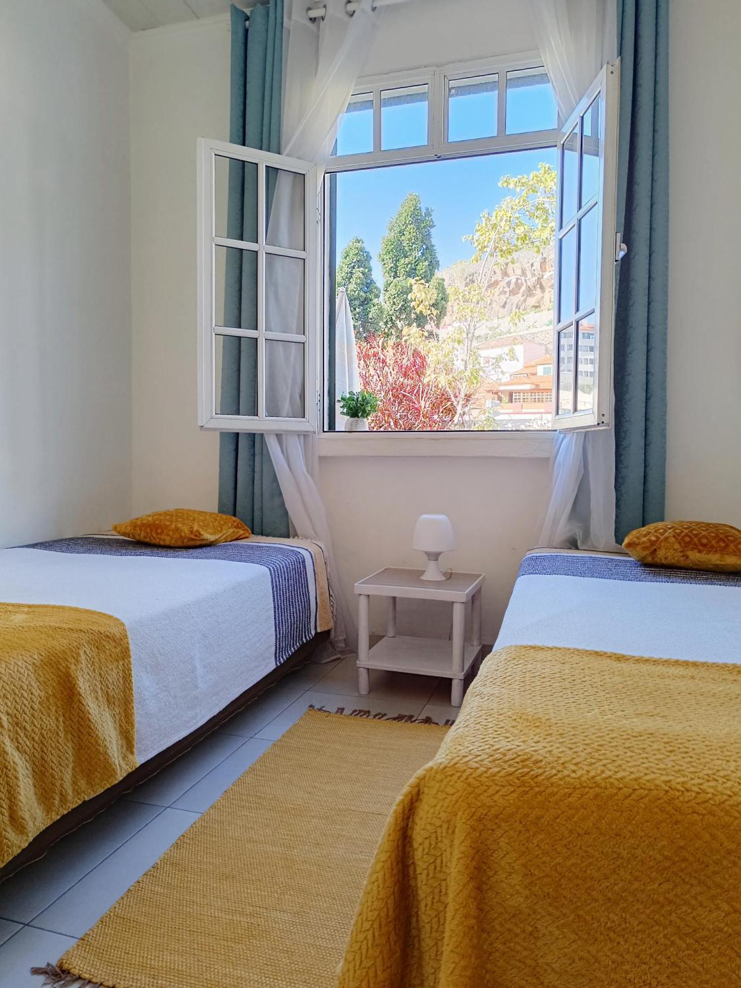 Home & Flower - Private Bedrooms Funchal Exterior foto