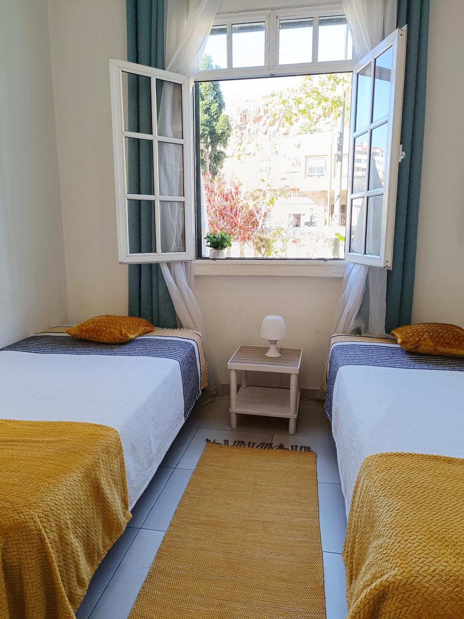 Home & Flower - Private Bedrooms Funchal Zimmer foto